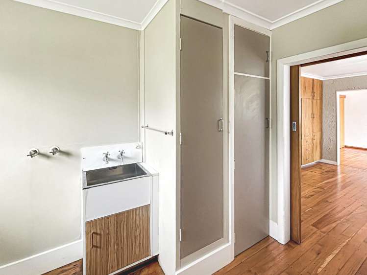 303 College Street 2147_10