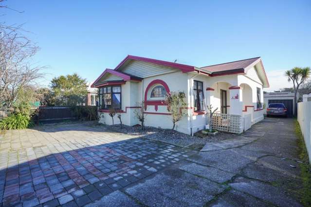 Prime Windsor Location!