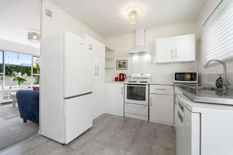 2/54 Finch Street Western Springs_2