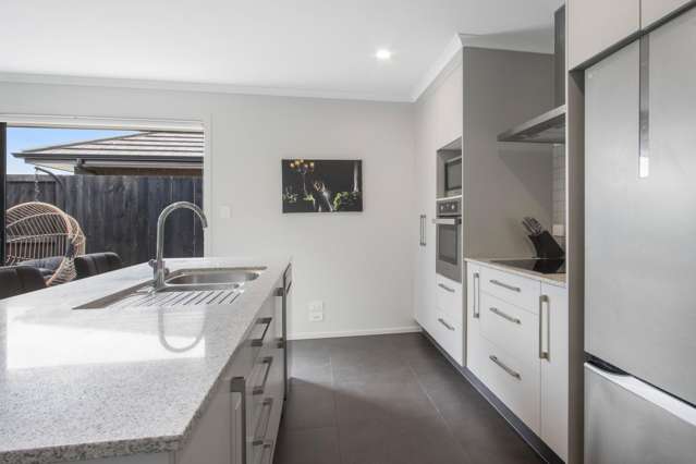 14 Eastbank Drive Katikati_4