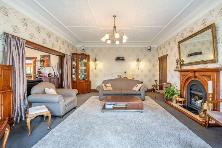 385 Queens Drive Windsor_9