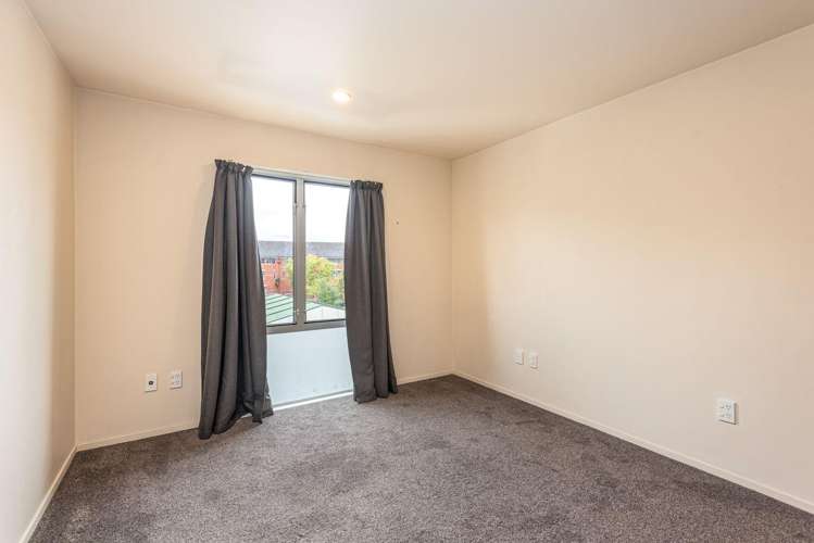 10/41 Waller Tce Christchurch Central_9