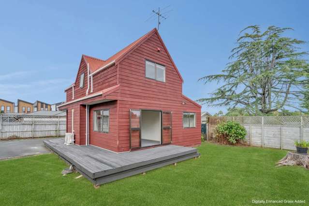 Easy Family Living on Swanson Road!