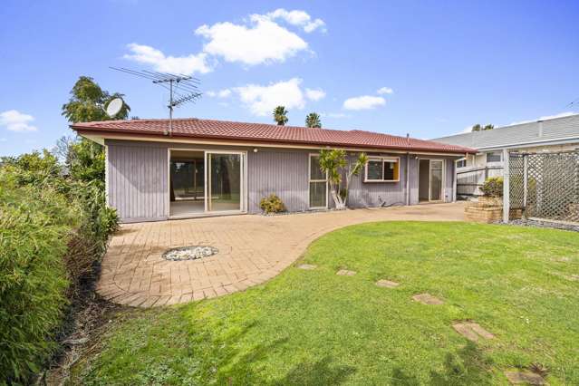 6 Davita Place Farm Cove_4