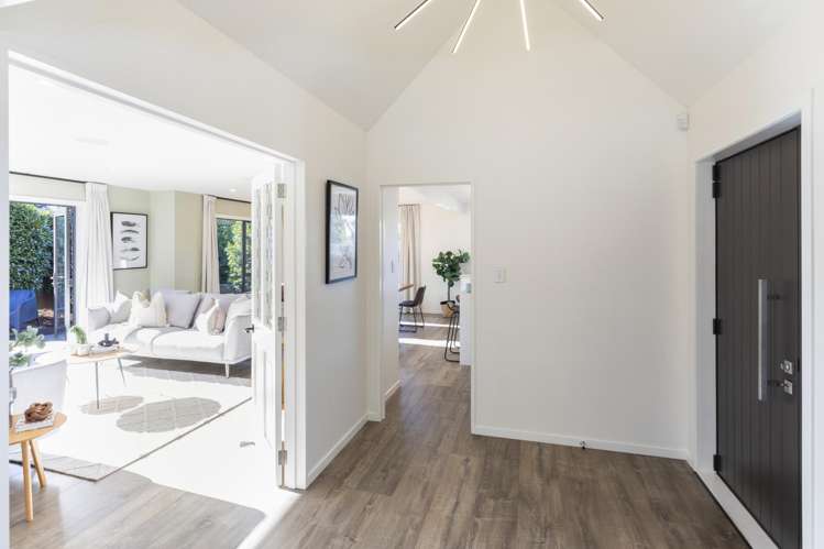 54 Regency Crescent Redwood_16