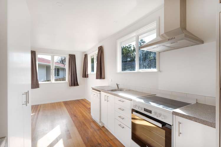 6 Hereford Street Cannons Creek_2