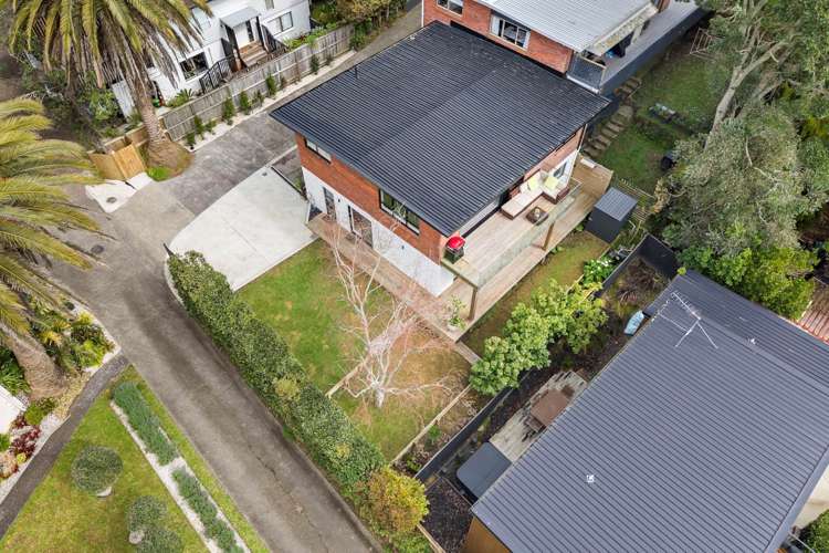 1/12 Surville Place Mairangi Bay_31