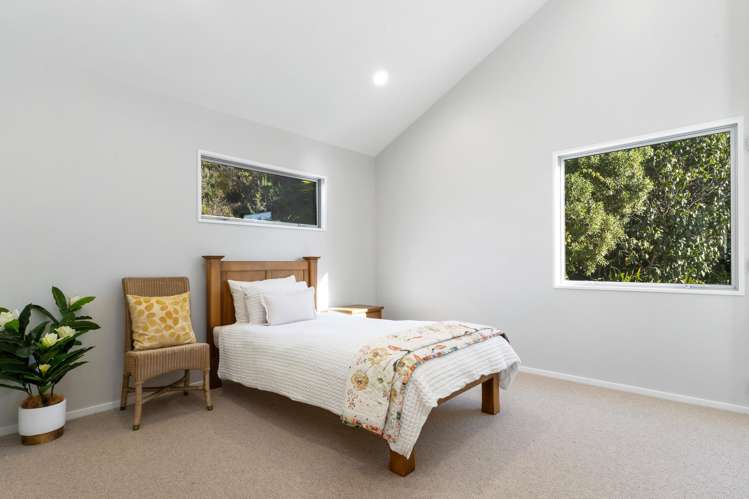 92 McCormacks Bay Road Redcliffs_21