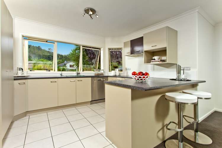 95 Kyle Road Greenhithe_9