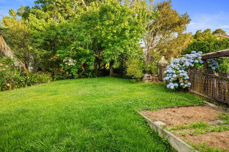 2/17 Weetman Drive Browns Bay_21