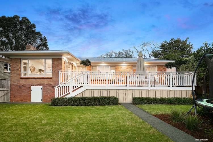 11 Laurelwood Avenue Pukekohe_1