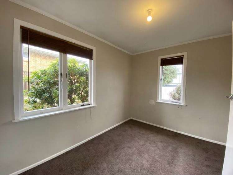 16A Bristol Avenue Brookfield_9