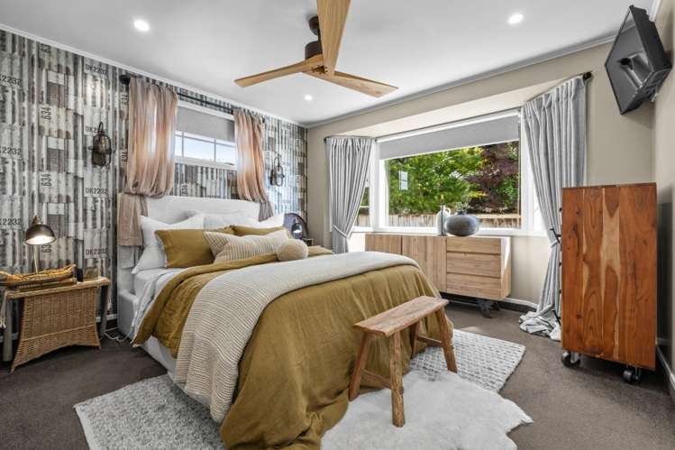 4 Fiona Place Dinsdale_8