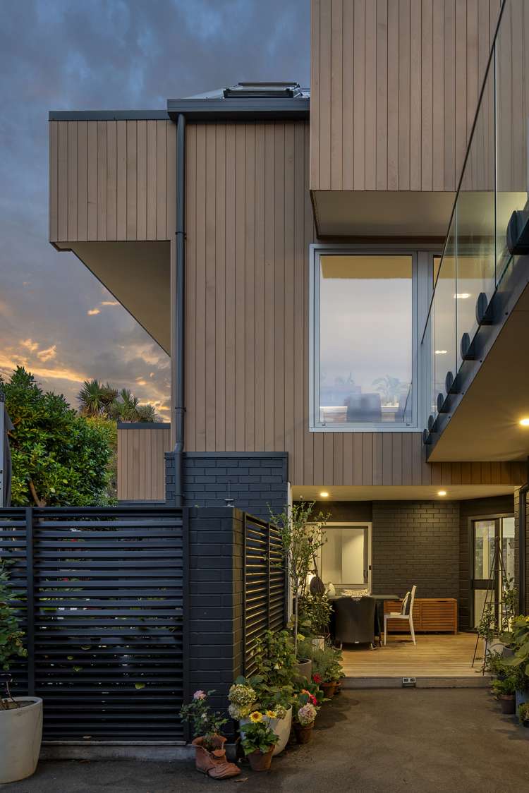 102A Esplanade Sumner_3