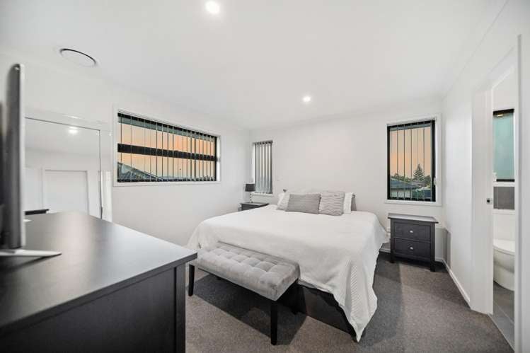 5a Pukaki Road Mangere_15