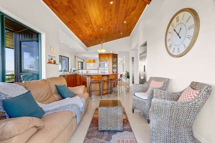 1083 Whangaparaoa Road Tindalls Beach_16