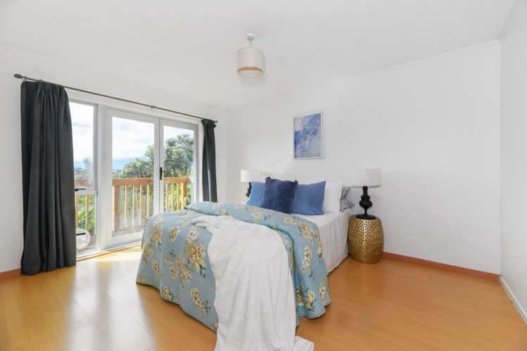 2/12 Willis Street Torbay_8