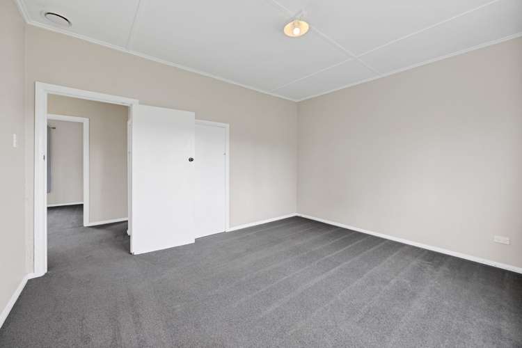 20 Riemenschneider Street Manaia_13