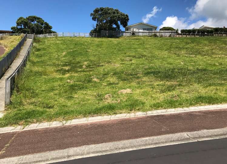 54 Lax Crescent Leigh_3