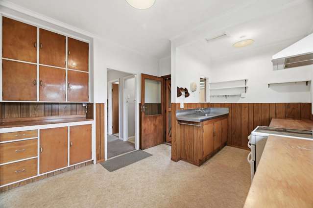 25 Russell Road Fairy Springs_4