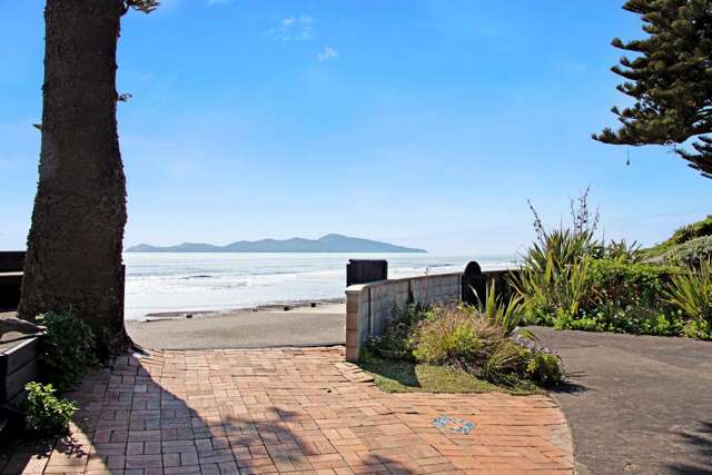 2/27 Beach Road Paekakariki_1