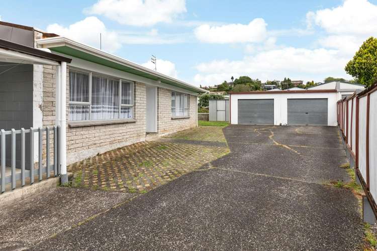 10a Clark Road 11601_1