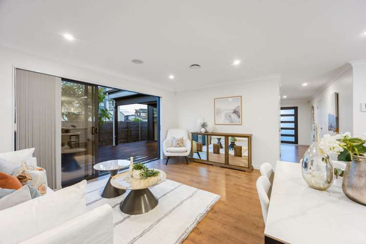 2 Irving Place Hobsonville_4