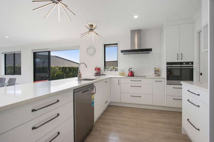 39 Arran Drive Katikati_4