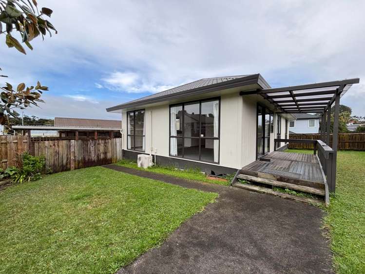 2/29 Devonshire Road Unsworth Heights_0