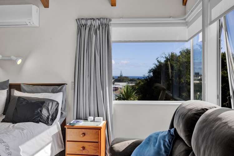 6 Mayfair Place Westown_16