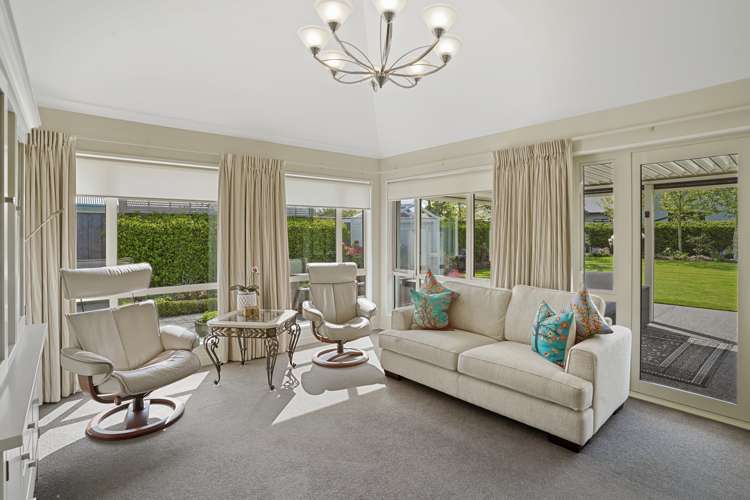 4 Barnsley Crescent West Melton_6