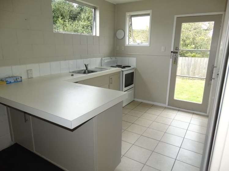 68A Southsea Crescent Silverdale_7