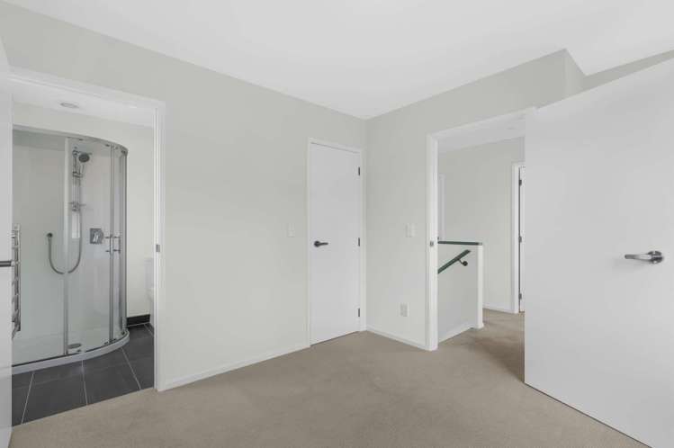 2 Saddleback Crescent Papakura_13