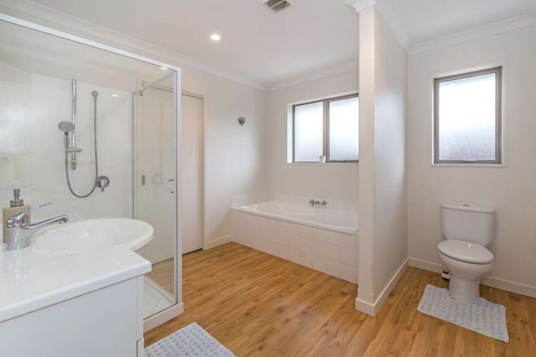 282 Southfield Drive Lincoln_13