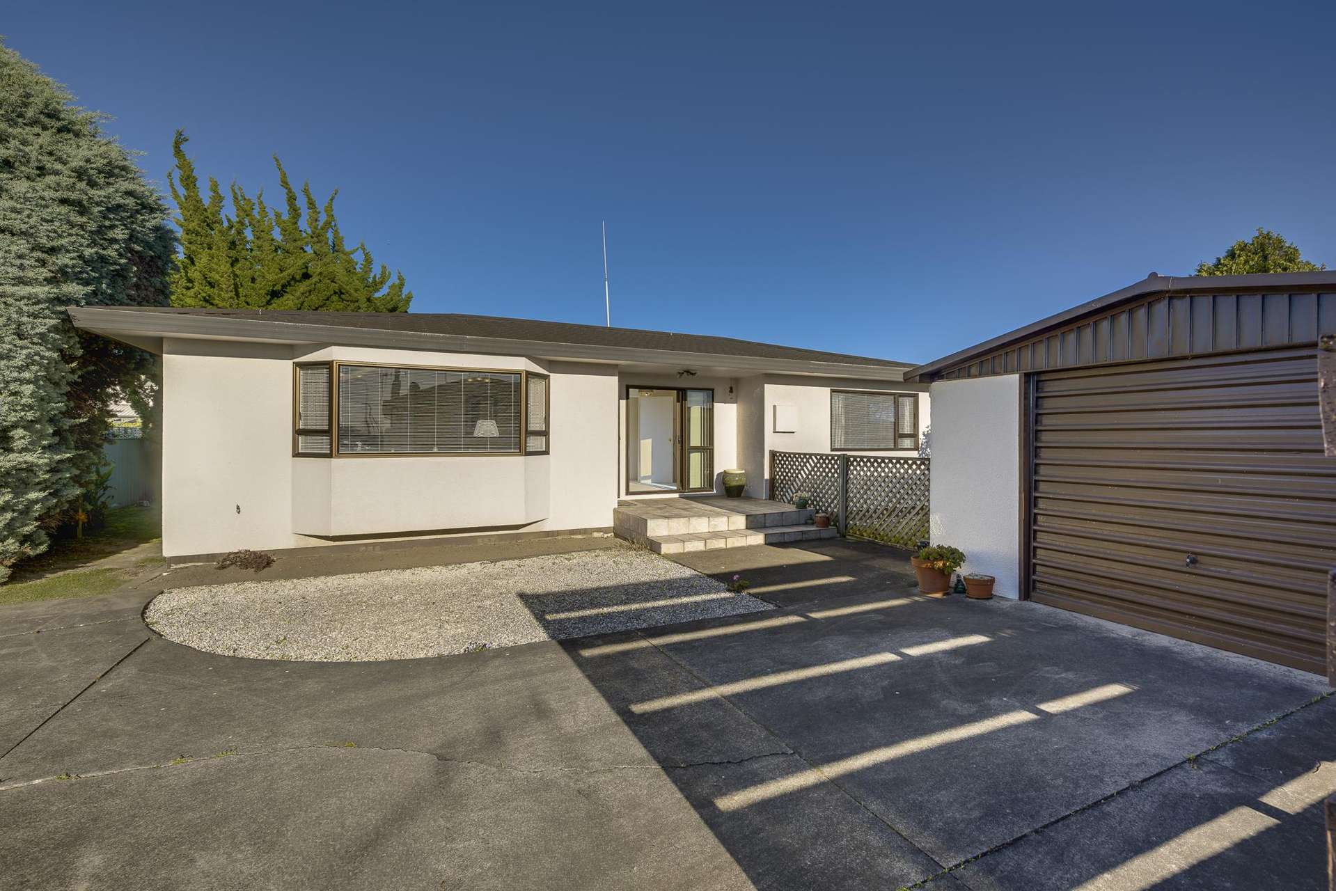 2/290 Kennedy Road Onekawa_0