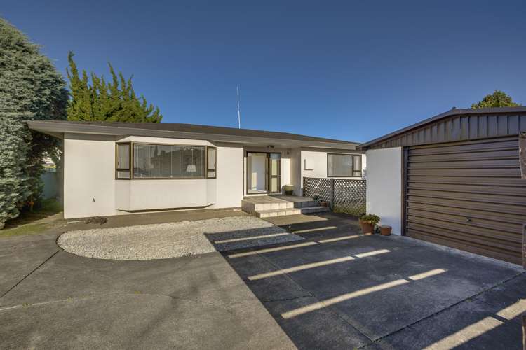 2/290 Kennedy Road_0