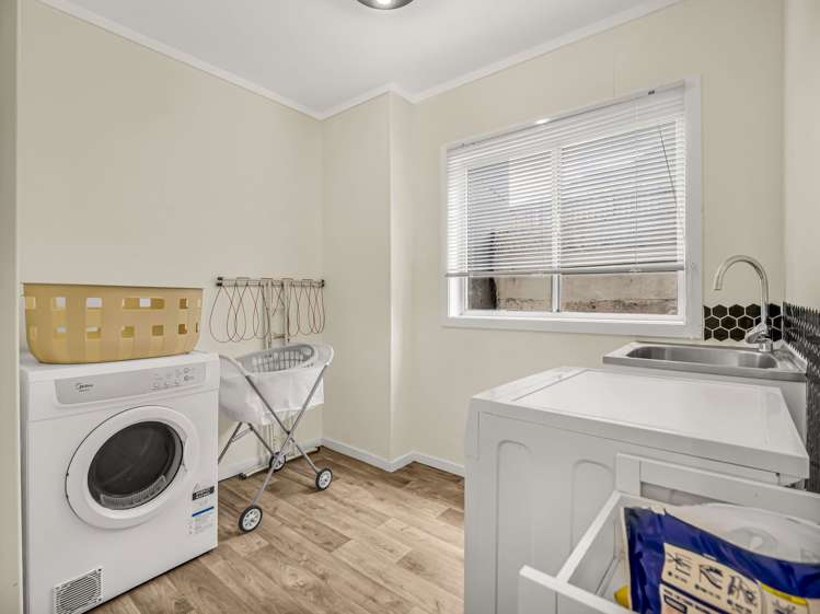 15 Burgess Street Te Aroha_13