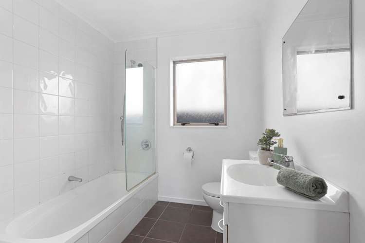 11b Wilson Road Glen Eden_9