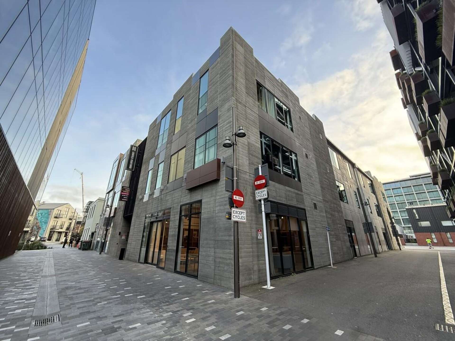 4/150 Lichfield Street City Centre_0