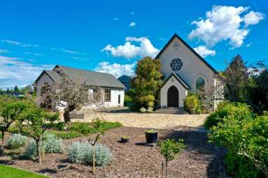 28 and 28A Devine Road_1