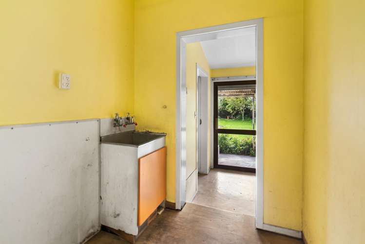 23 Sullivan Avenue Woolston_18