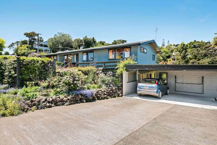 2 Valkyria Place Beach Haven_13