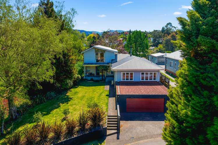 8 Hillview Crescent_0