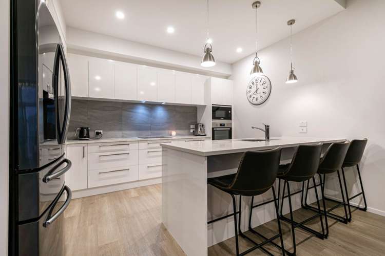 14 Watermill Lane Silverdale_15