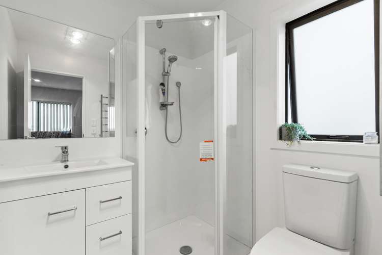 52 Arrowsmith Drive Flat Bush_17