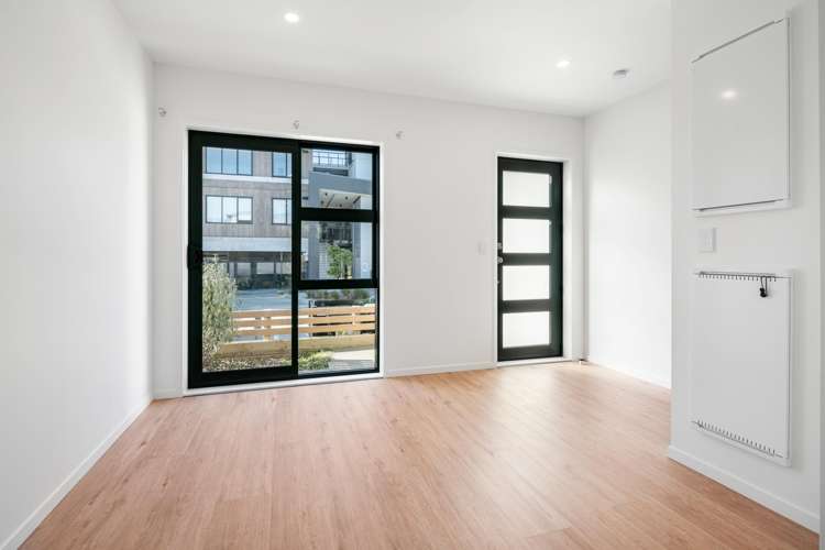 20 Rauemi Way Te Atatu South_9