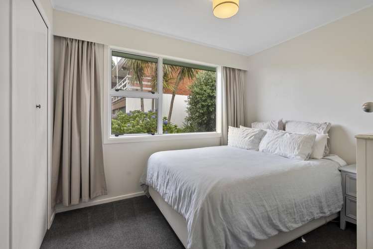 10 Whitby Place Westown_14