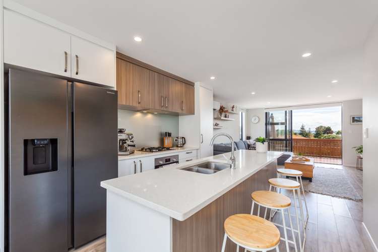 12 Seafarer Crescent Stanmore Bay_1