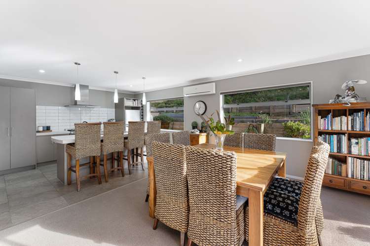 14 Leanne Way Waikanae Beach_4