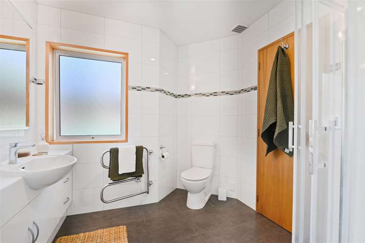 7 Major Aitken Drive Huntsbury_24